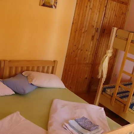 Ikar Hut Ohrid