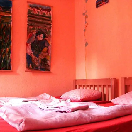 Ikar Hut * Ohrid