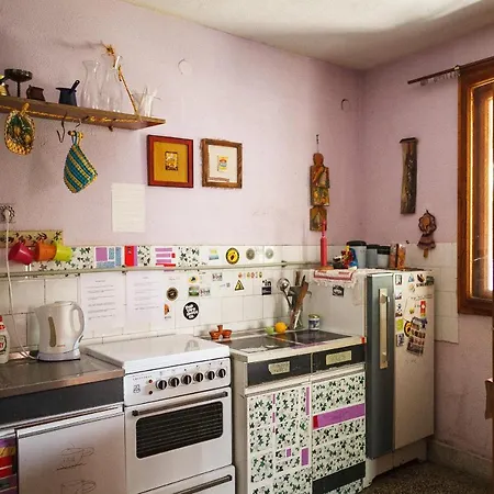 Hostel Ikar Hut